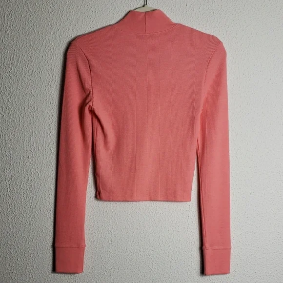 NWT American Eagle AEO Long Sleeve Cropped Hey Baby Mock Neck Tee Medium Preppy - Picture 8 of 12